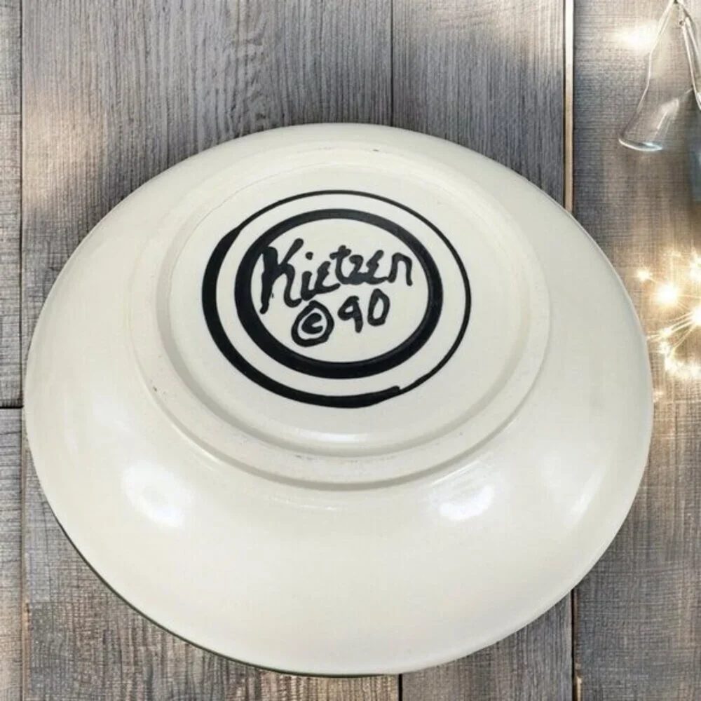 1990s Studio Art Pottery Round‎ Dish Plate Of Kitty Cat Signed Kietzen Vintage